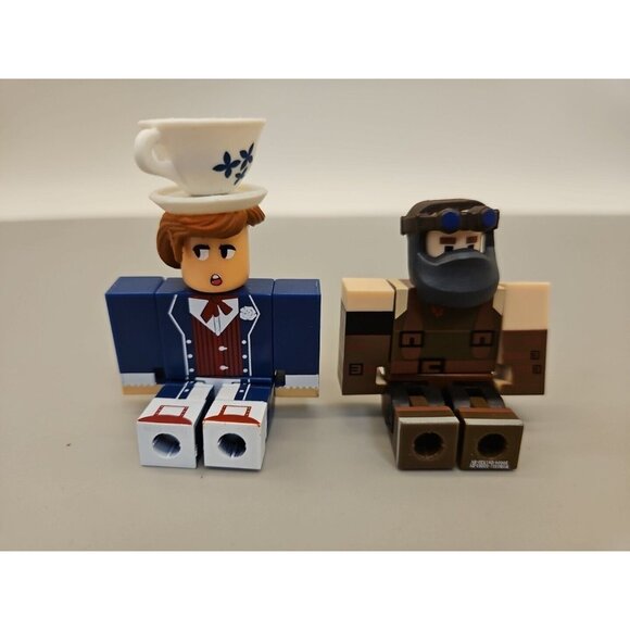 Roblox Figures Astral Hearts Ames Madeus Hatter Vesteria Blacksmith Lot Of 2 - Picture 5 of 5